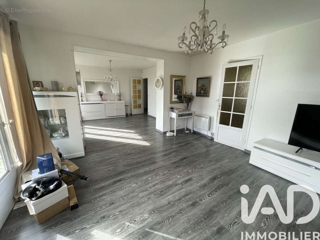 Photo 2 - Maison à COULOMMIERS