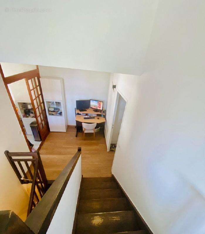 Appartement à TORCY