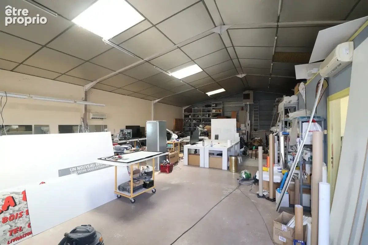 A valence entrepot 182 m2 + maison 167 m2 - photo 3
