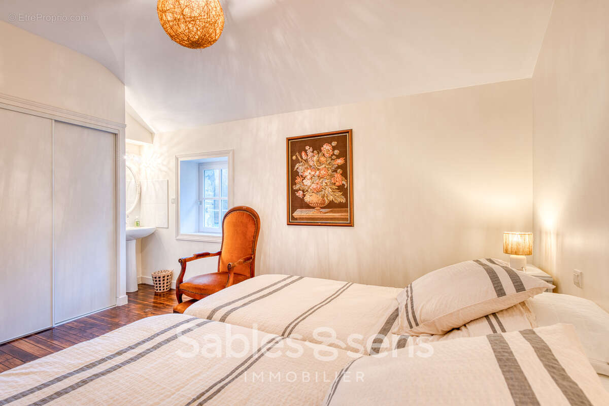 Maison à TALMONT-SAINT-HILAIRE