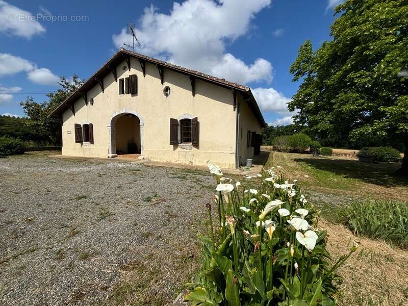 Maison traditionnelle 6 pièces à Tilh - photo 17