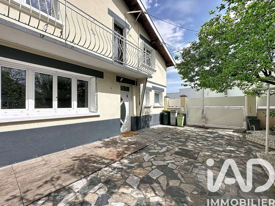 Photo 4 - Maison à LYON-8E