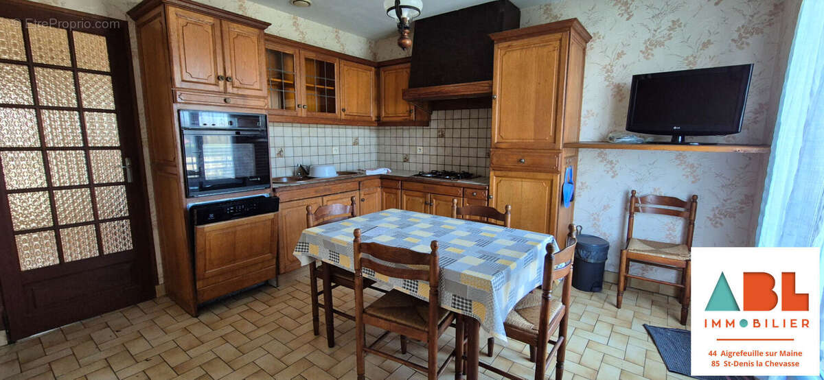 Maison à SAINT-DENIS-LA-CHEVASSE