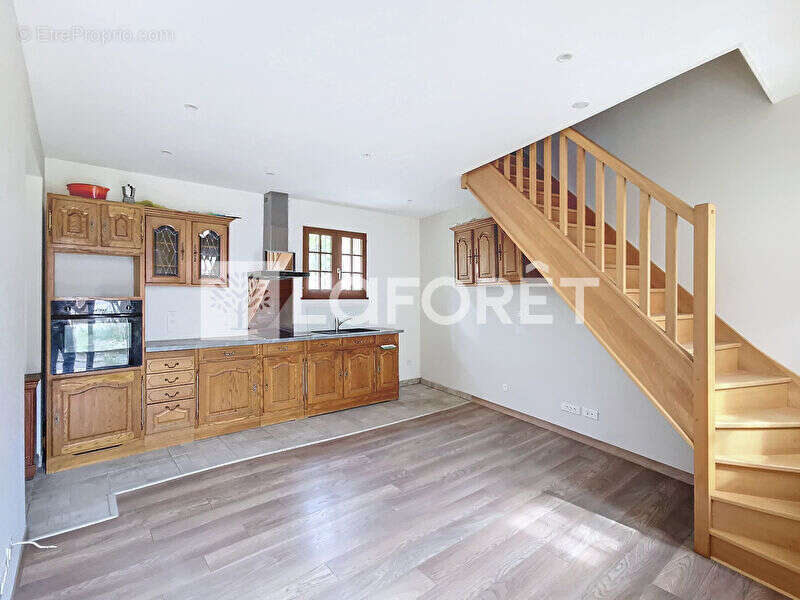 Exclusivité LAFORET LUZARCHES - Fontenay En Parisis - Appartement duplex 2 pièces 42 m2 - photo 2