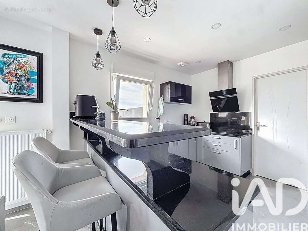 Photo 2 - Maison à OZOUER-LE-VOULGIS