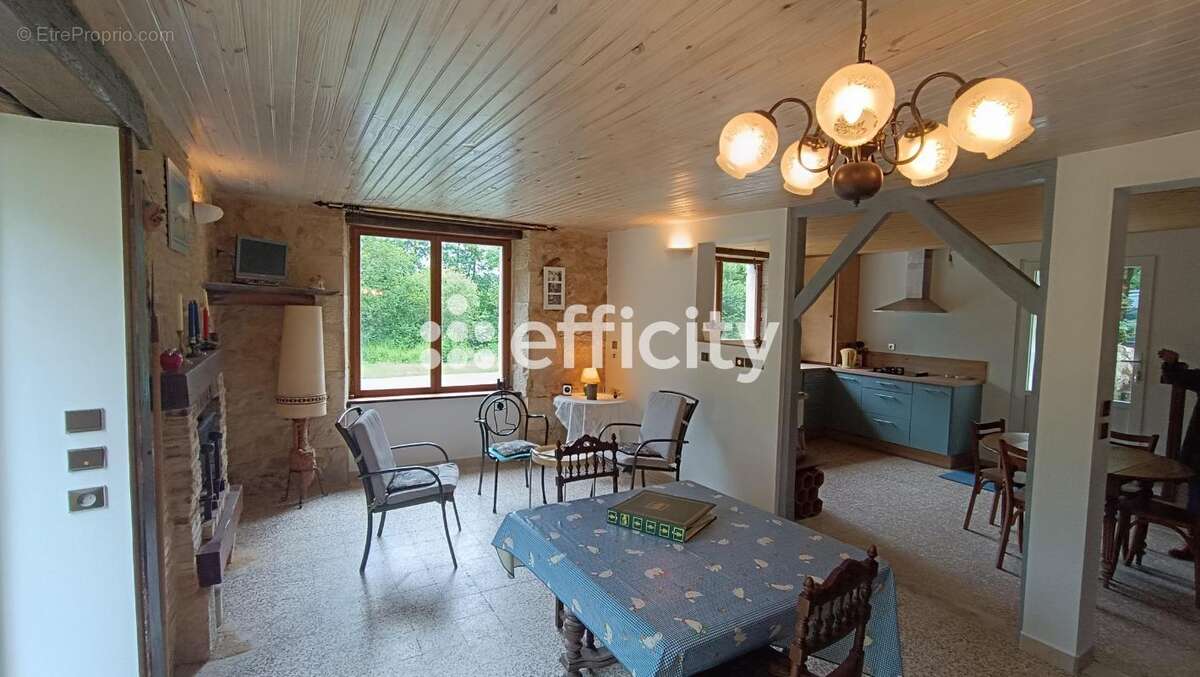 Maison 80 m² à Belabre  - photo 6