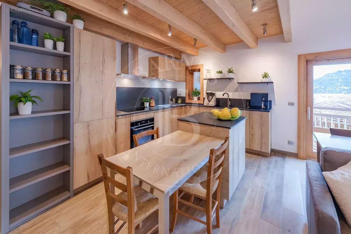 Appartement à LES ALLUES