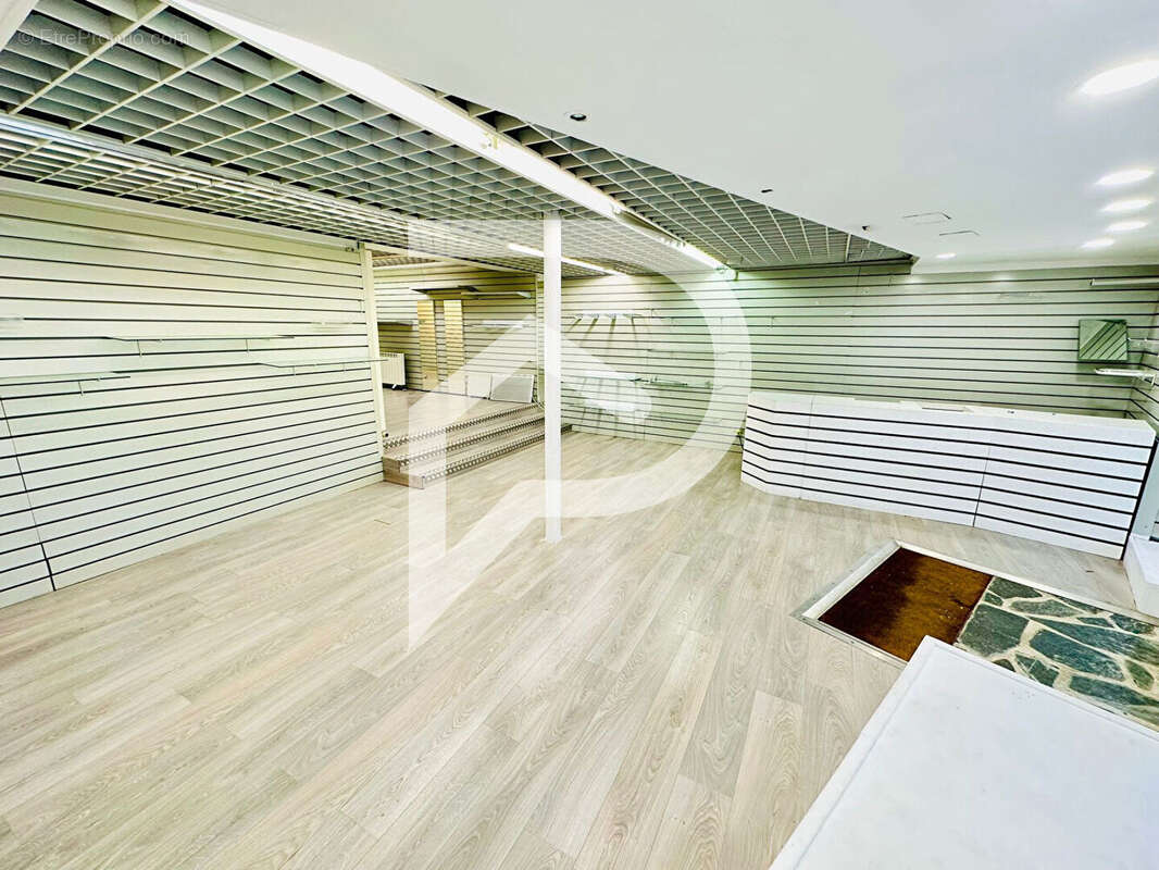Immeuble Chaumont centre 320 m2 - photo 6