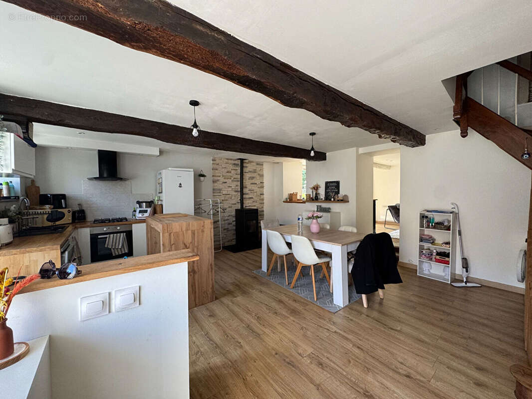 Maison Varilhes 7 pièce(s) 130 m2 habitables et jardin - photo 2