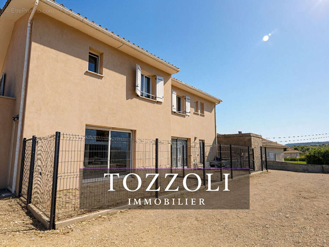 Maison à L&#039;ISLE-D&#039;ABEAU