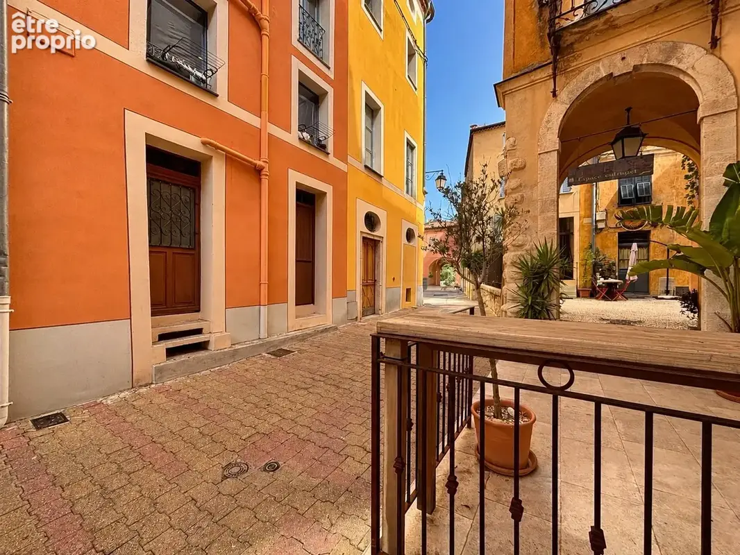 Appartement à CASTELLAR