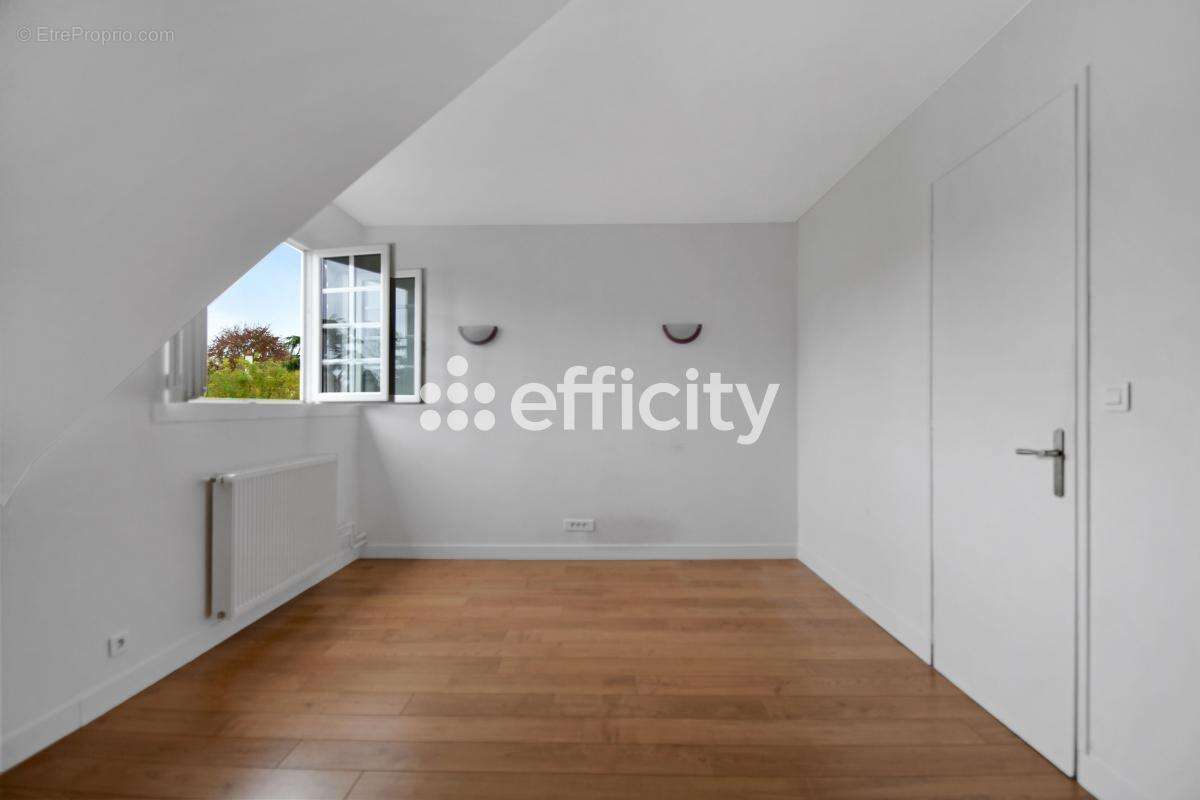 Maison à CROISSY-SUR-SEINE