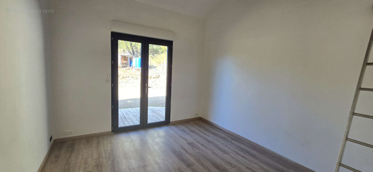 Maison à SAINT-JEAN-DE-LA-BLAQUIERE