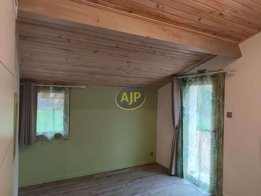 Maison à GRAYAN-ET-L'HOPITAL