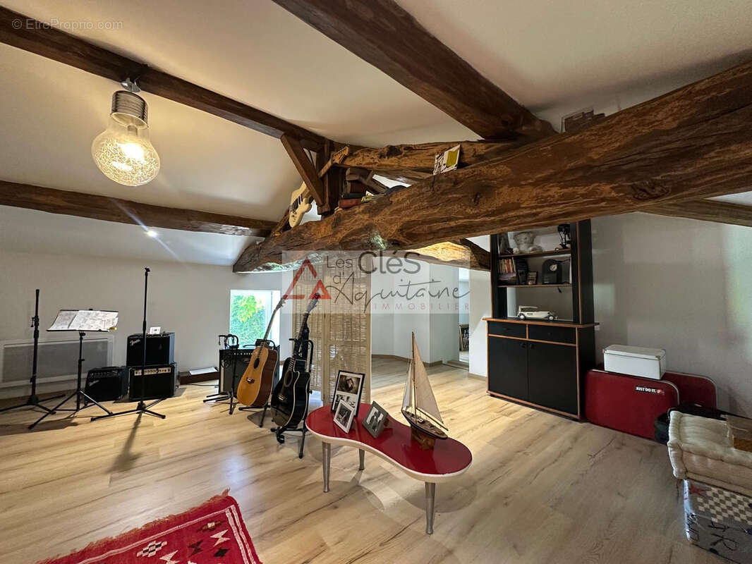 Rare Propriété 224 M2 Langon - photo 17