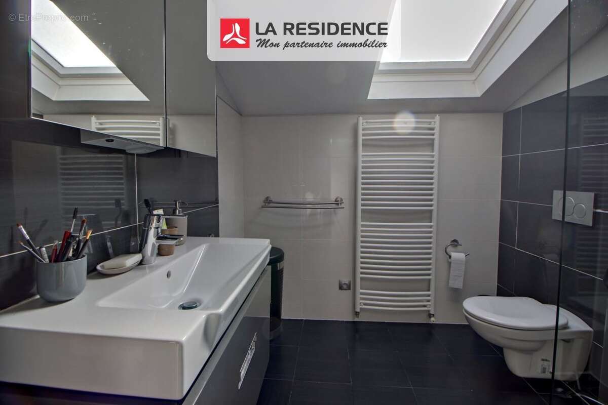 Maison à LES CLAYES-SOUS-BOIS