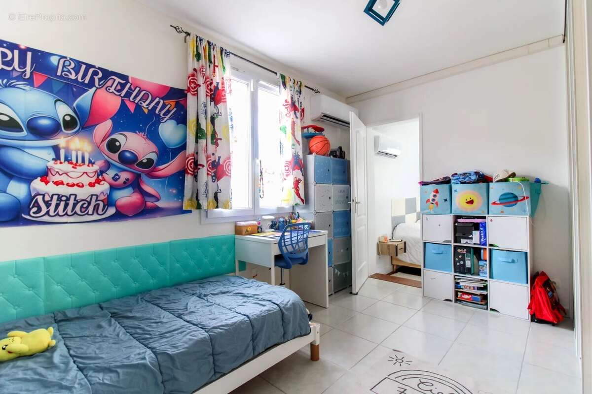 Maison à LA TOUR