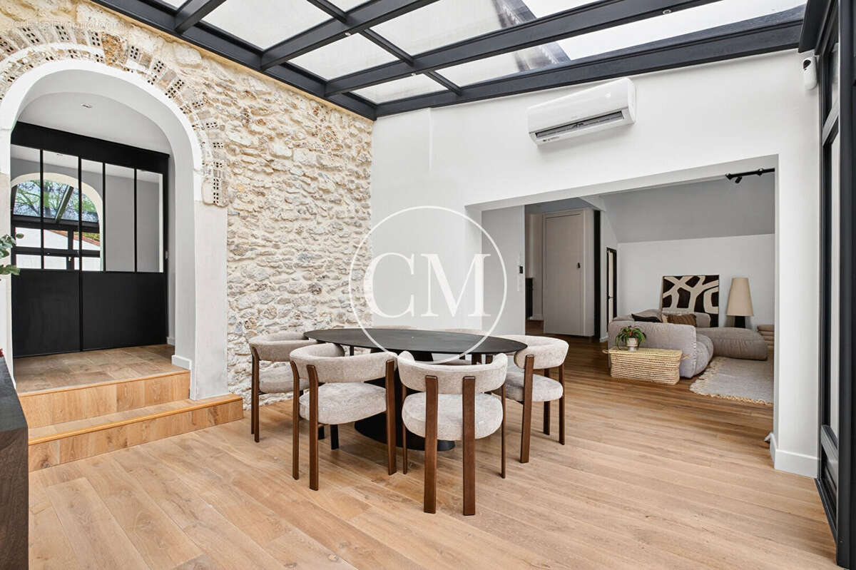 Maison à CRESPIERES