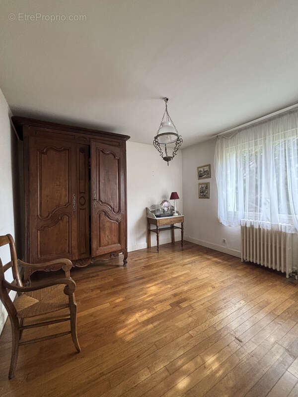 CHATILLON SUR SEINE  : charmante maison de 150m2 ( R+2) avec terrain et garage au centre ville - photo 14