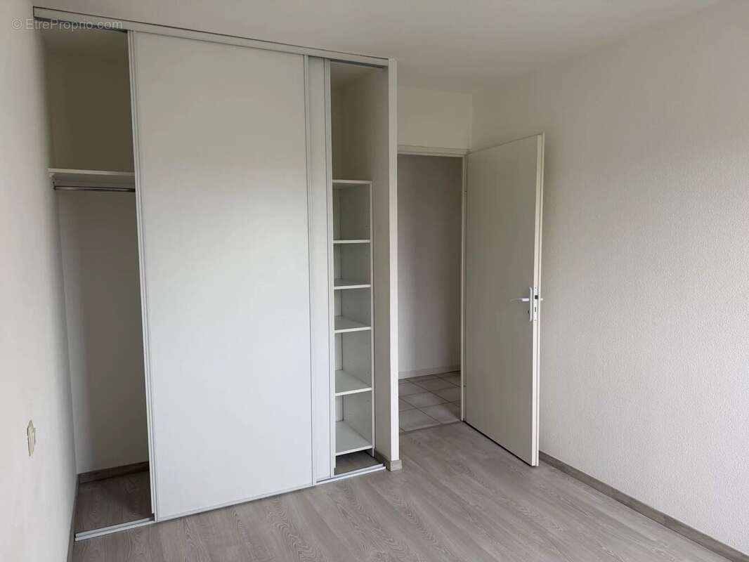 Appartement à PINEUILH