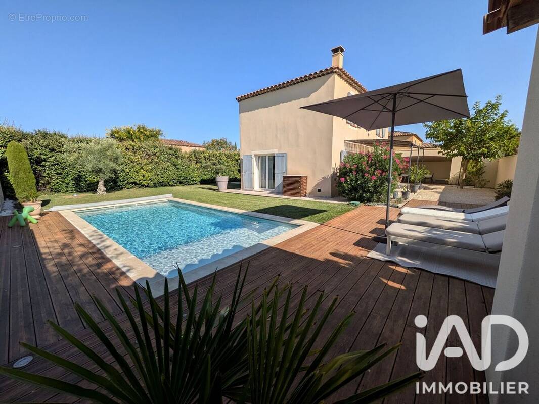 Photo 1 - Maison à MORIERES-LES-AVIGNON