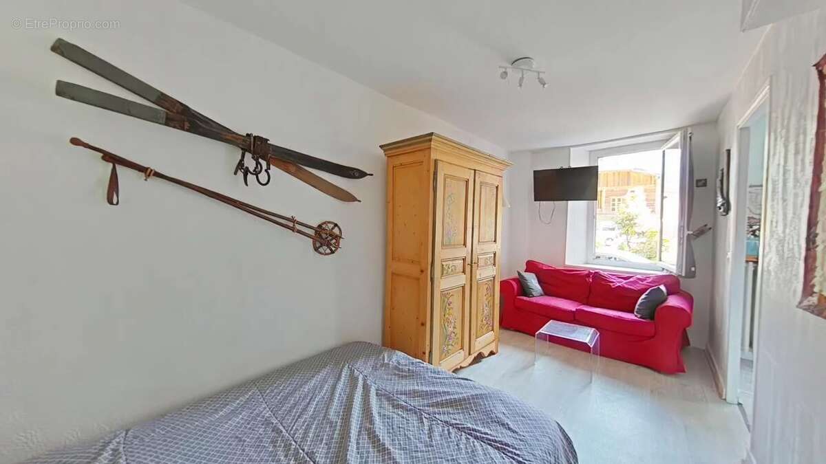 Aigueblanche (73260) – maison d’investissement divisée en 8 logements - photo 3