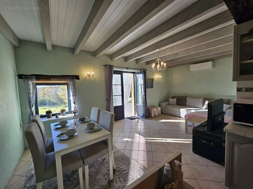 Maison à SAINT-MAURICE-DES-LIONS