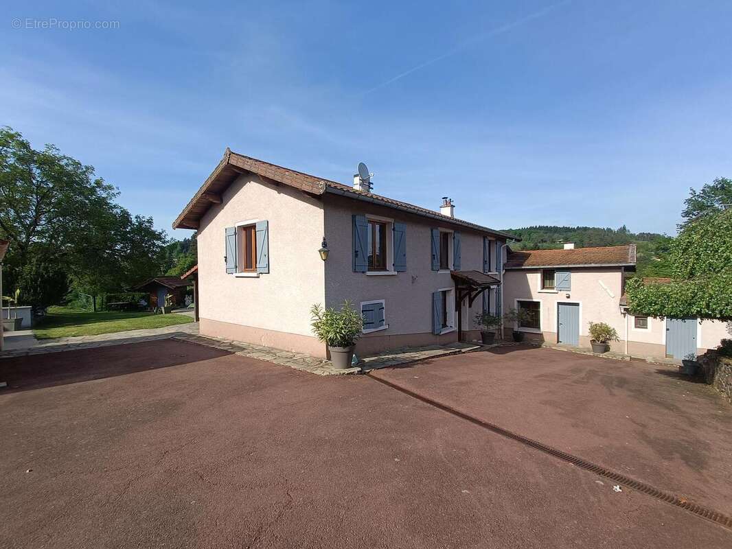 Photo 4 - Maison à COURS-LA-VILLE