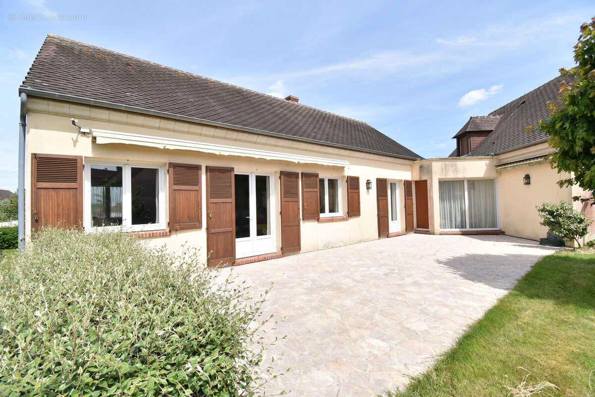 Maison 195 m² à Brou  - photo 18