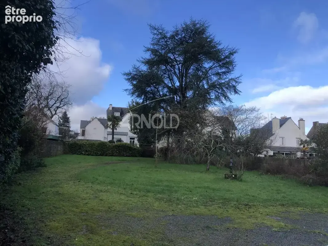 Terrain  Exceptionnel  constructible  et  divisible    LA  GARENNE - photo 2
