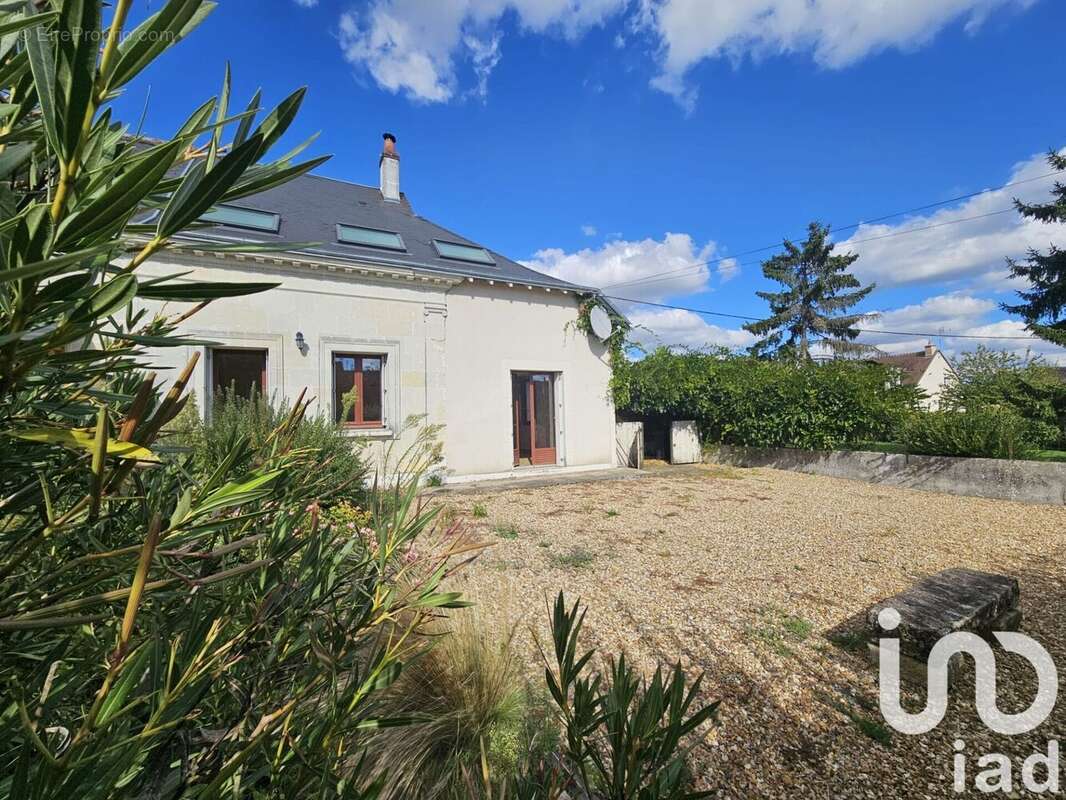 Photo 2 - Maison à SAINT-ANTOINE-DU-ROCHER