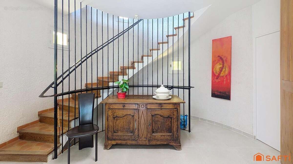 Photo 2 - Maison à NANS-LES-PINS