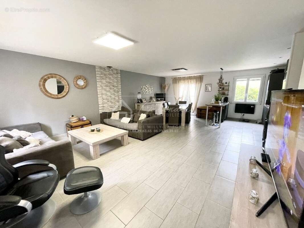 Maison à MILLY-LA-FORET