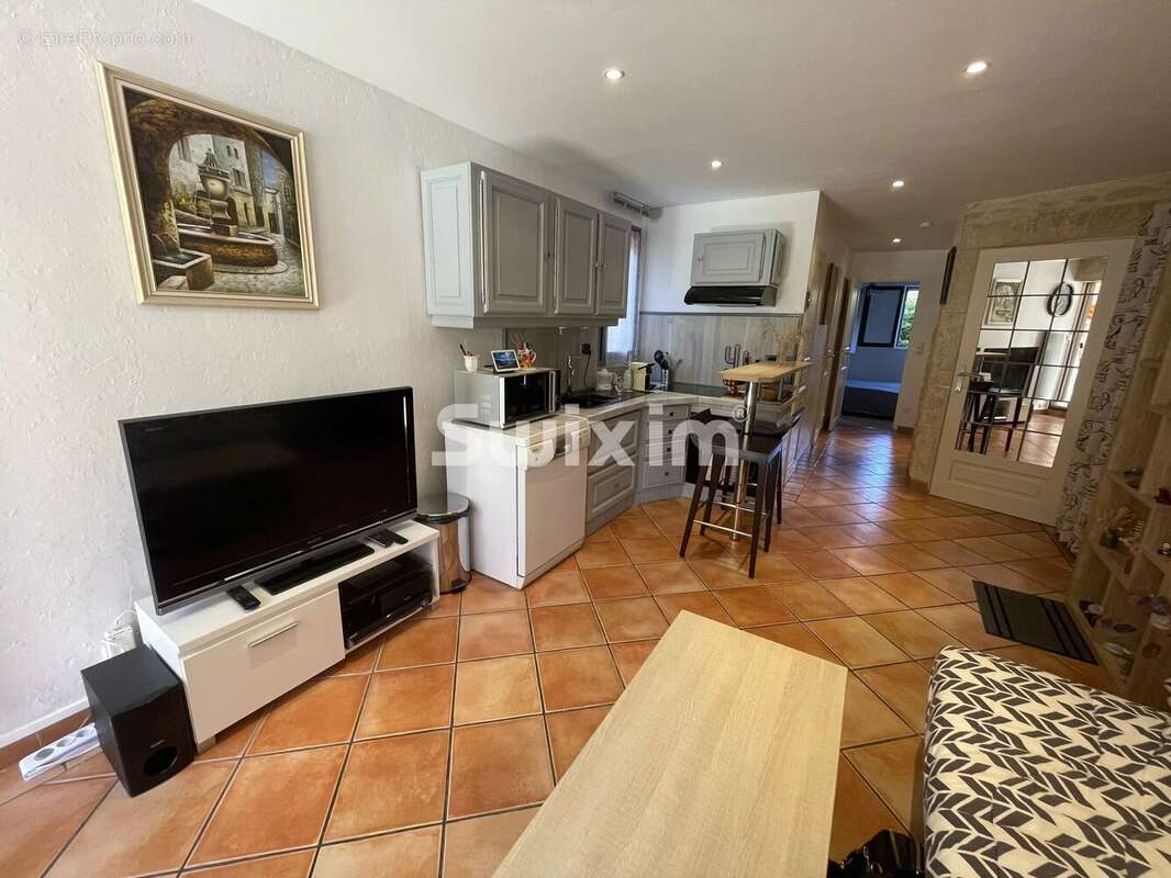 Appartement t2 avec jardin, piscine, parking - photo 2