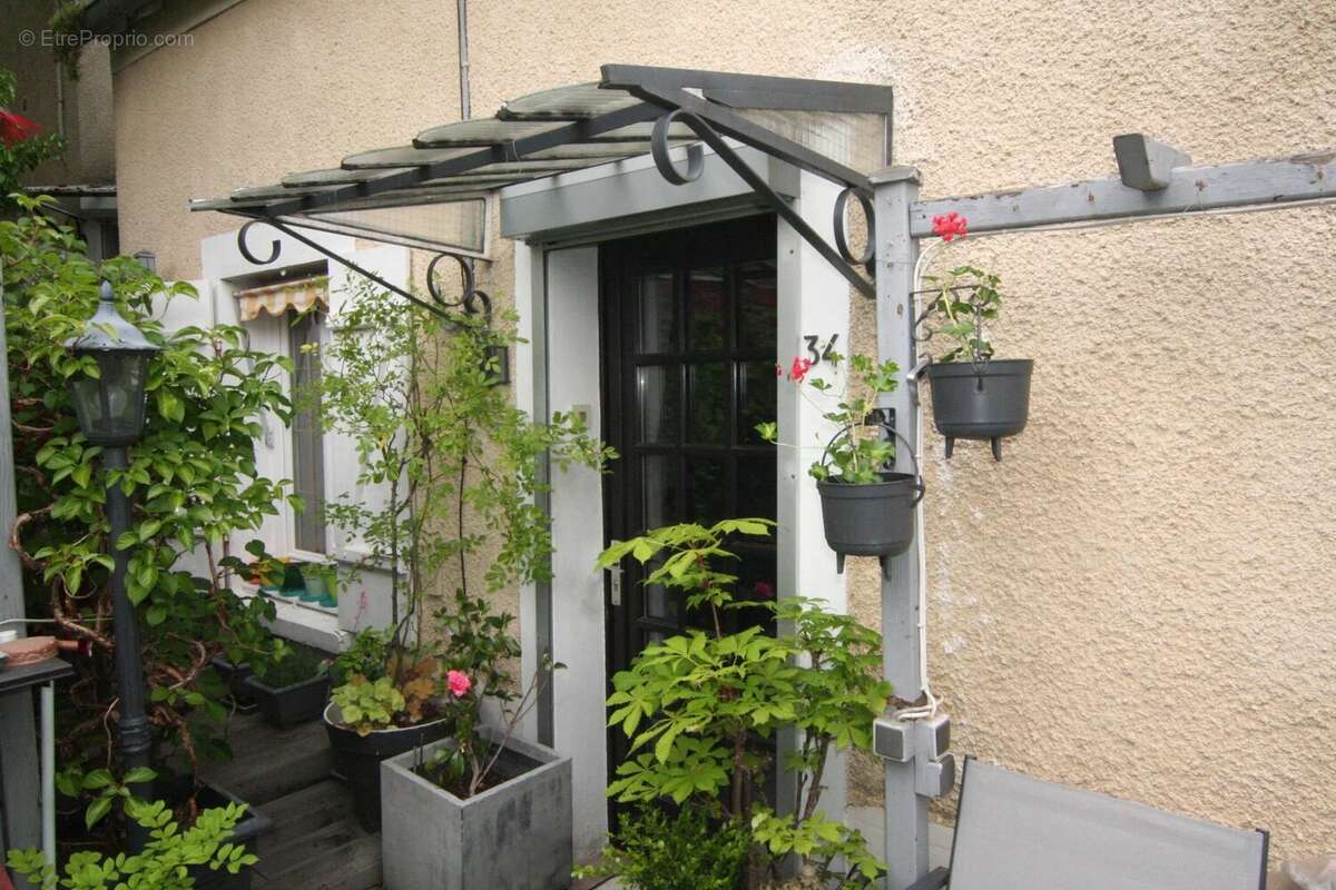 Maison à SAINT-CHERON