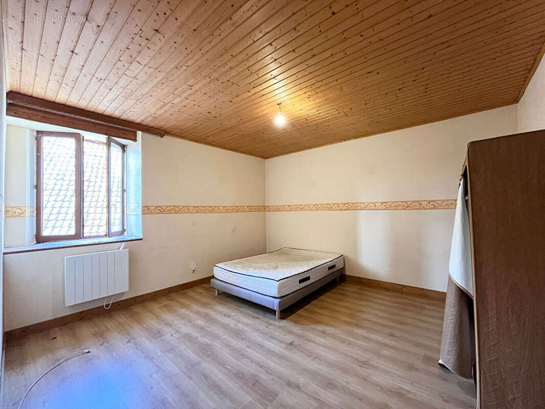 Maison à SAINT-HILAIRE