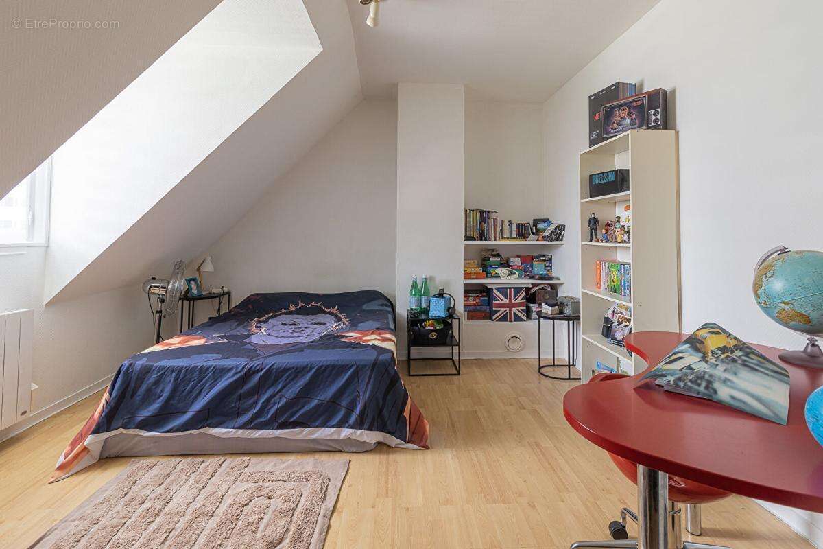 Angers quartier Camus / Nazareth - Maison familiale non mitoyenne - 5 chambres, jardin et terrasse. Vie de plain-pied - photo 12