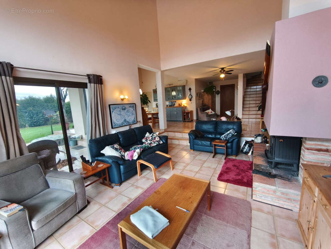 MAISON T5 / 6 avec sous sol total et piscine - photo 4