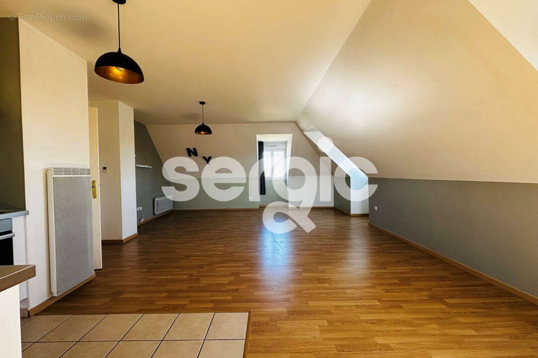 Appartement à MAGNY-LE-HONGRE