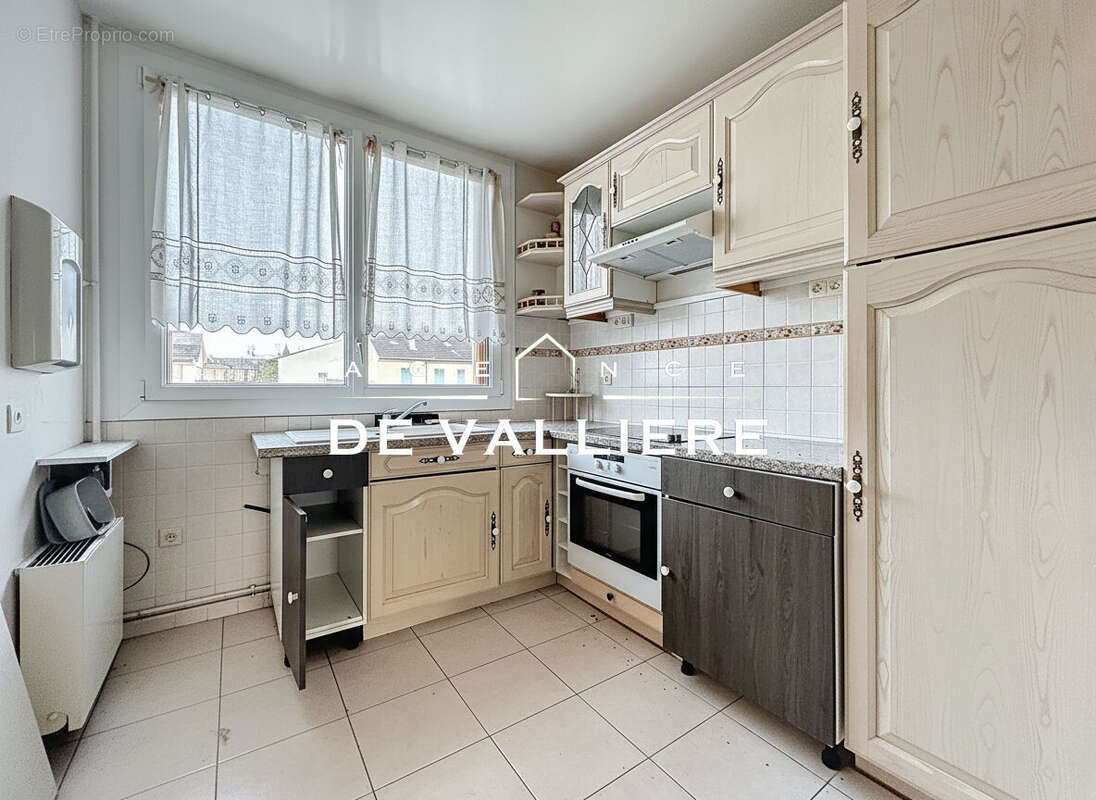 Appartement à NANTERRE