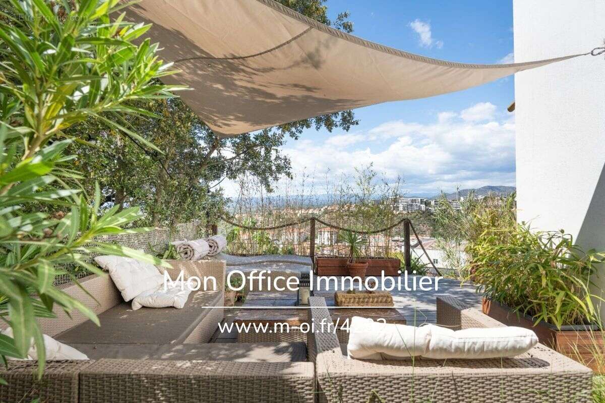 Référence : 6690-SIC. - EXCLUSIVITE Villa loft vue panoramique Saint Raphaël - photo 2