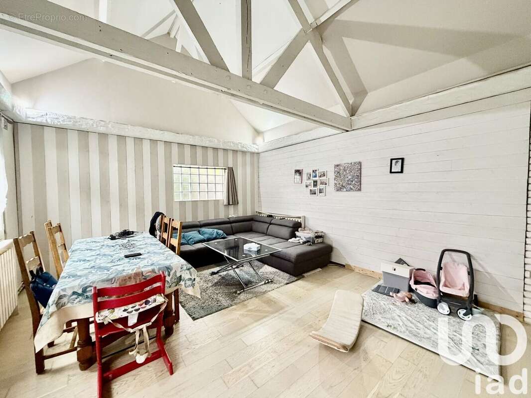 Photo 2 - Maison à PONT-SAINTE-MAXENCE