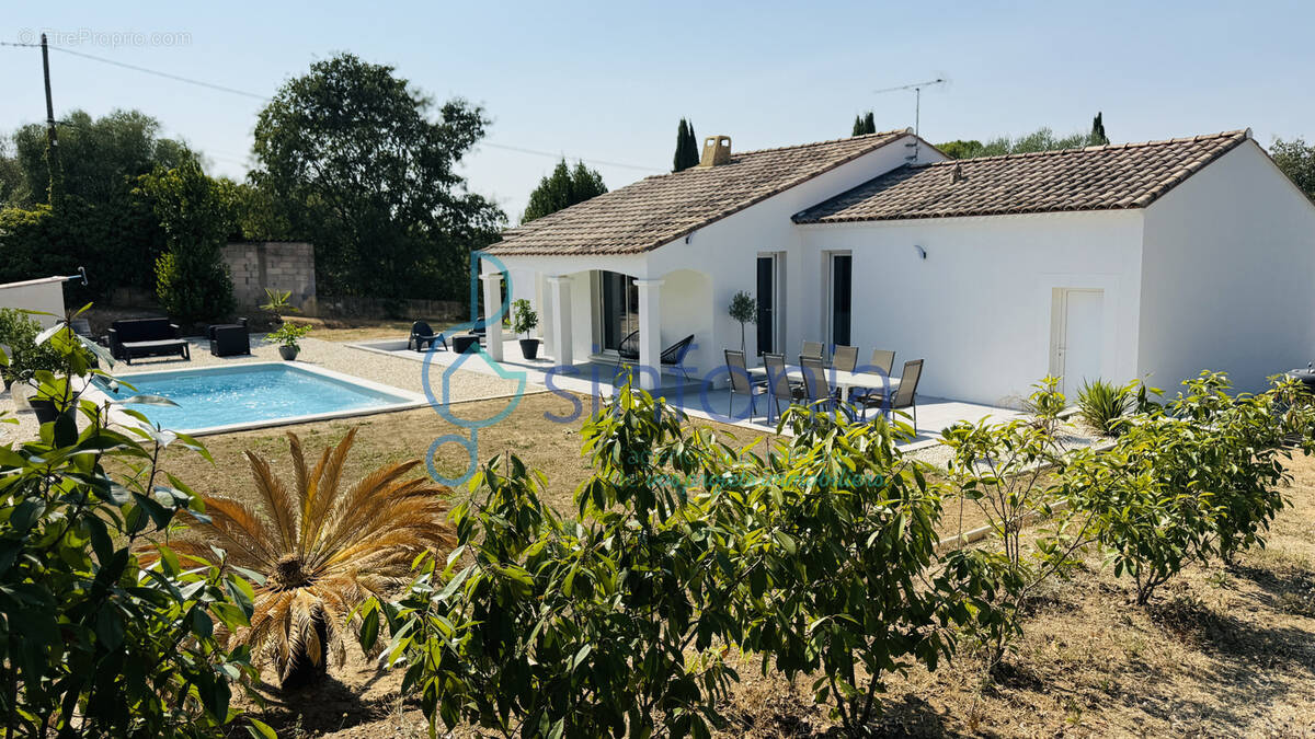 Maison à SAINTE-ANASTASIE