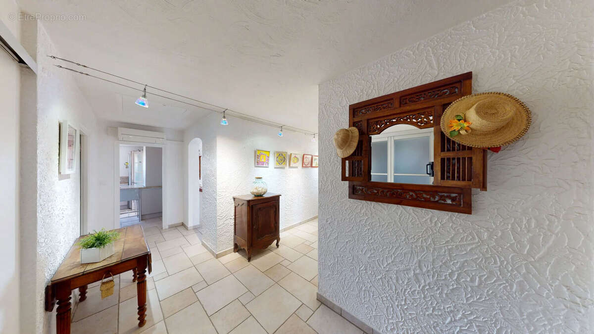 Maison à PUGET-SUR-ARGENS