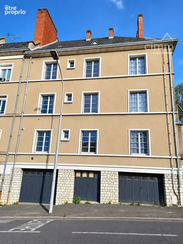 Blois gare / centre – immeuble de rapport – 4 logements + 100 m² à valoriser – 726 000 € - photo 2