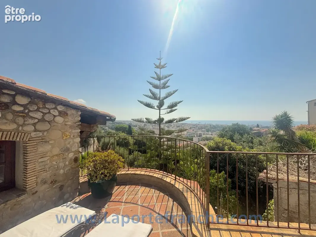 HAUT DE CAGNES maison de charme avec piscine, terrasses vue mer et parking - photo 21