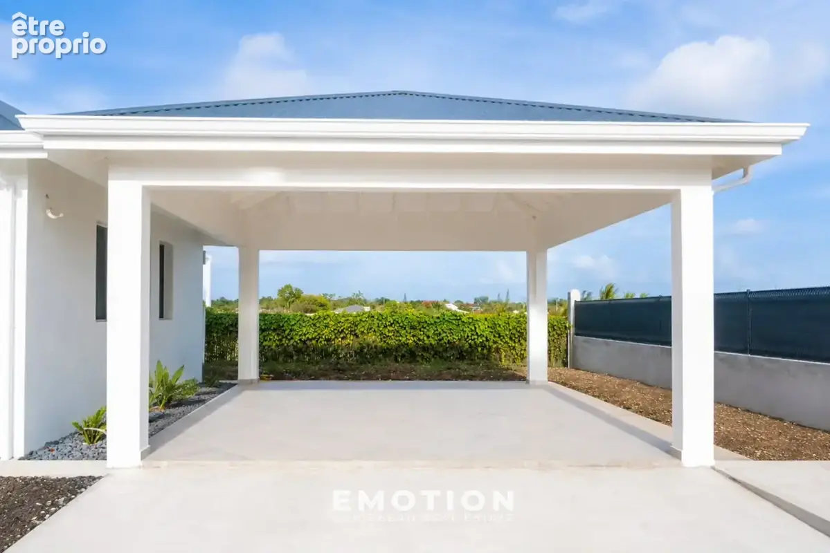 Villa contemporaine neuve T4   120 m2 habitables   Saint-François - photo 11