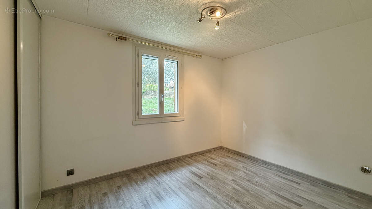 Maison à VERS-PONT-DU-GARD