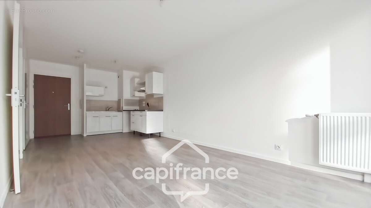 Pontault-Combault-Appartement 2 pièces-Très bon état- Résidence de 2017-Jardin-terrasse-Parking-lumineux-Bien agencé - photo 5
