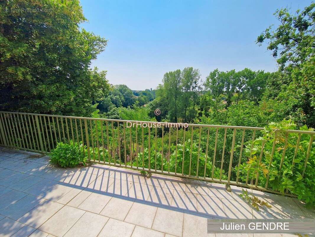 Maison à CHEF-BOUTONNE